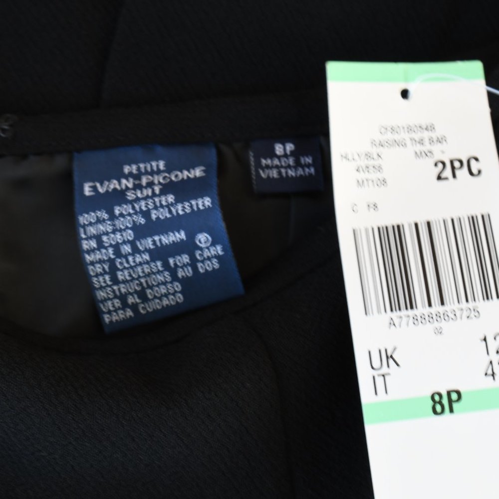 Evan Picone 2 Piece Suit - Picture 6 of 7